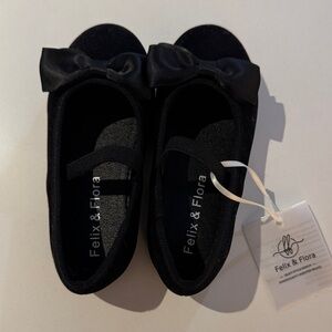 Felix & Flora Black Kids Dress Shoes with Bow